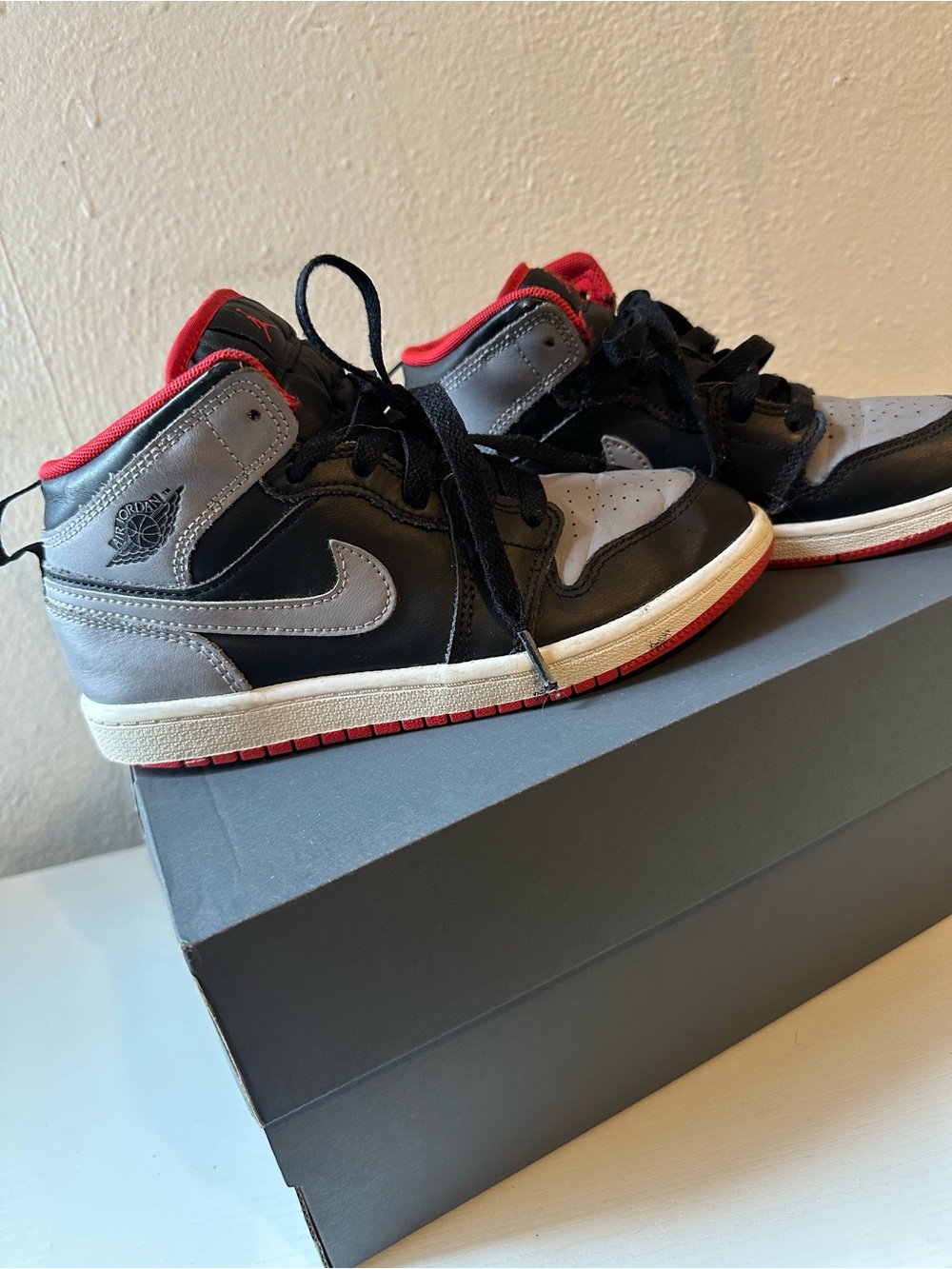 Jordan Kids Black/Gray/Red Mid-Top Sneakers